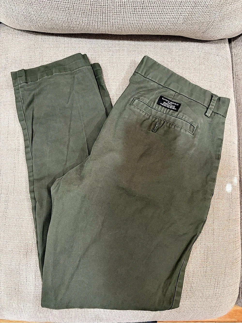 Men’s Banana Republic Mason Chino Pants in Green Waist 32x30